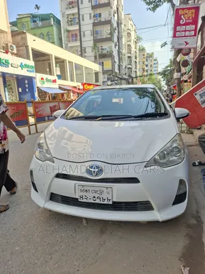 Toyota Aqua 2013 White