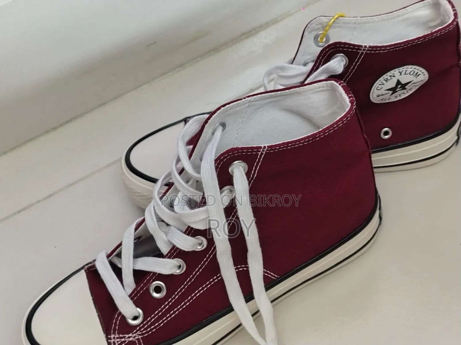 Converse High-Ankle Shoe