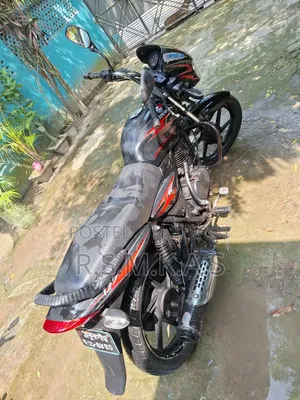 বাজাজ ডিসকভার ১৩৫ ২০১৭ ব্ল্যাক