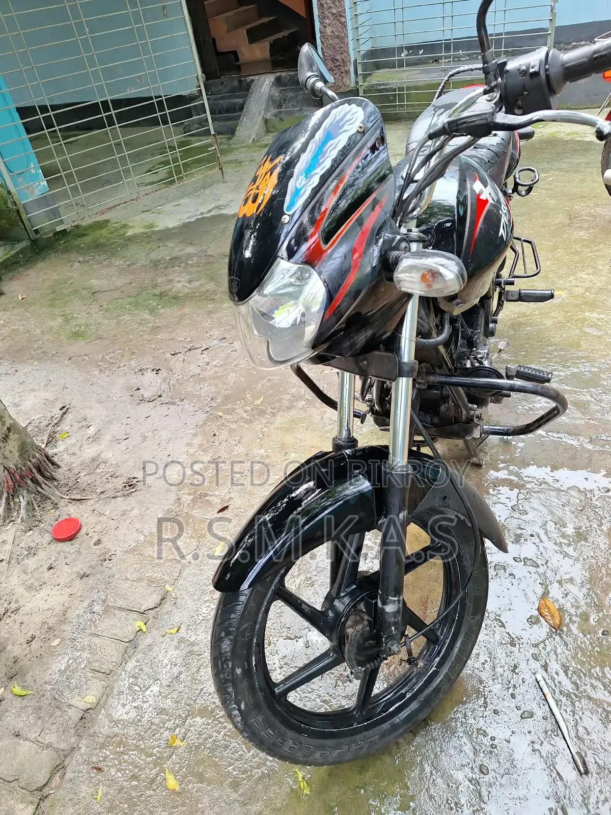 বাজাজ ডিসকভার ১৩৫ ২০১৭ ব্ল্যাক