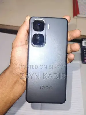 iQOO 256 GB Black
