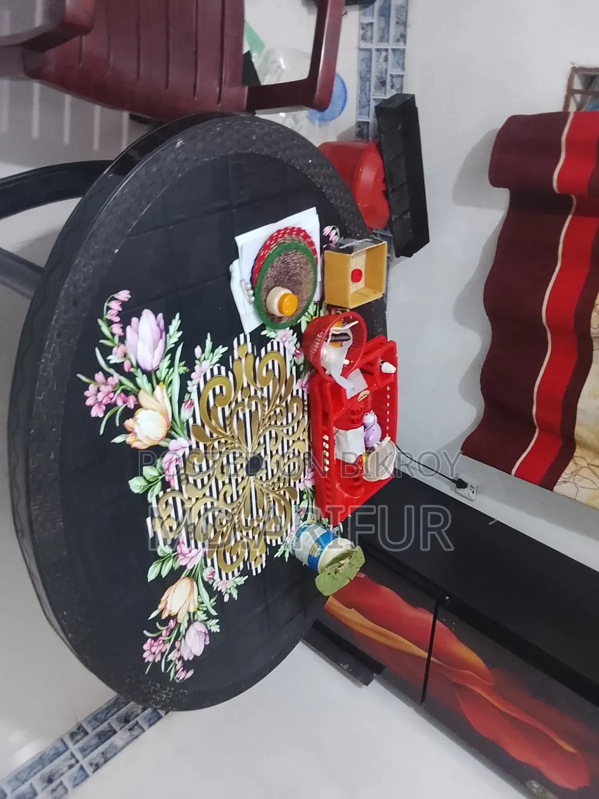 টেবিল বিক্রি করা হবে