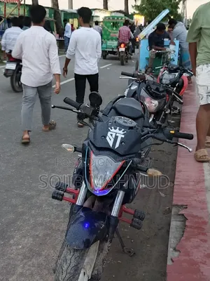 সুজুকি জিক্সার ২০১৮ ব্ল্যাক