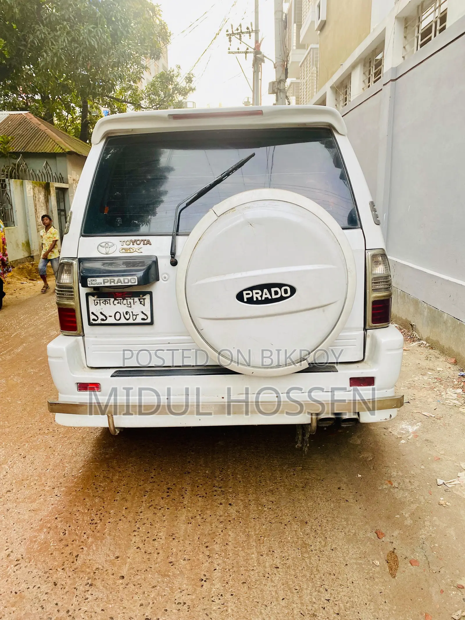 নতুন টয়োটা ল্যান্ড ক্রুজার প্রাডো ১৯৯৯ সাদা