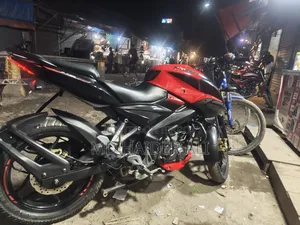নতুন বাজাজ পালসার এন১৫০ ২০২২ লাল