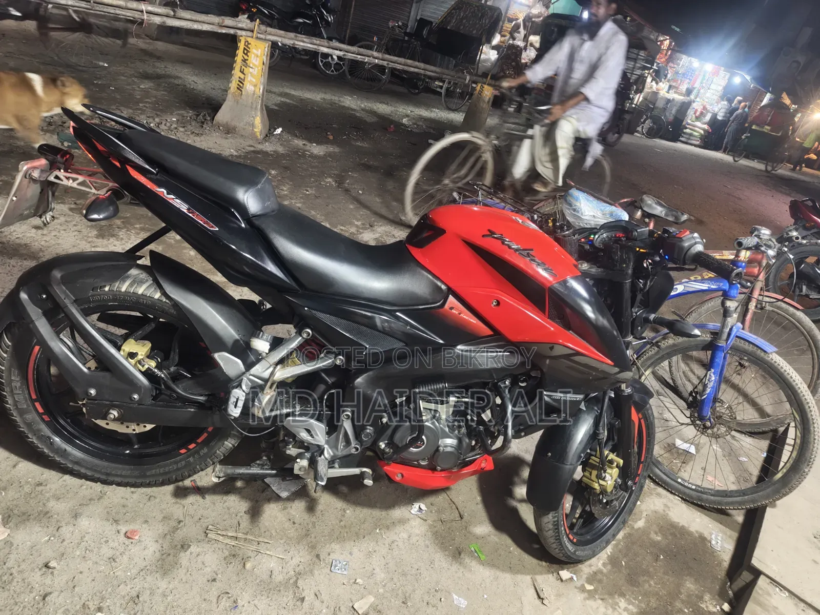 New Bajaj Pulsar N150 2022 Red