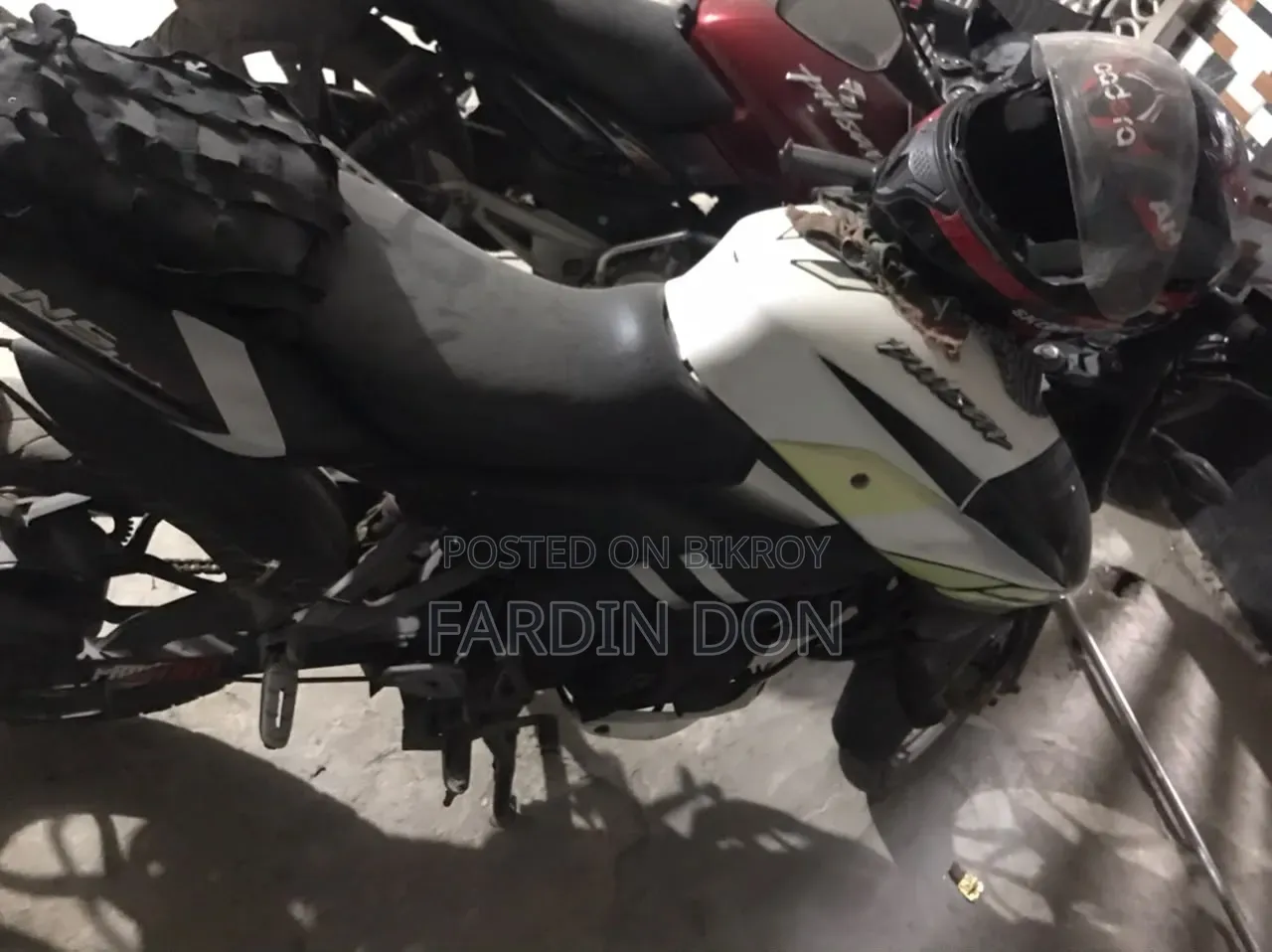 Bajaj Pulsar NS 160 2017 White