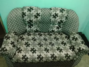 সেকেন্ড হ্যান্ড সোফা