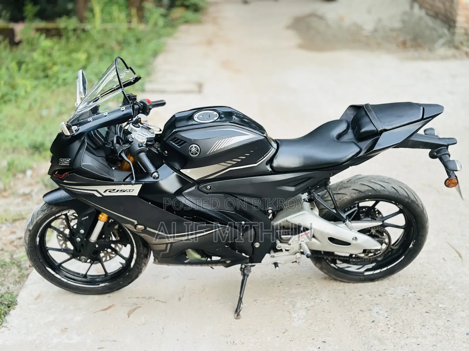 Yamaha R15M 2022 Black