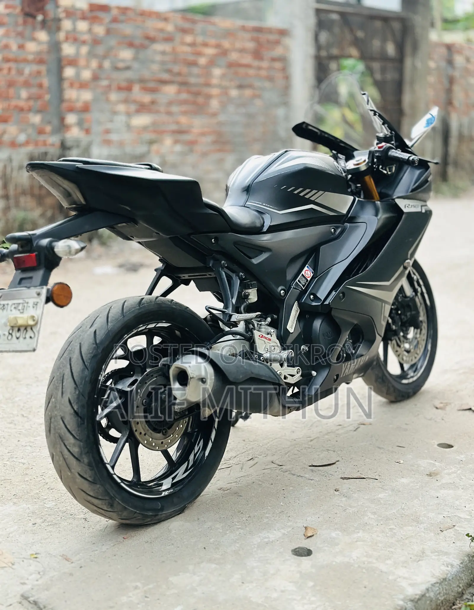 Yamaha R15M 2022 Black
