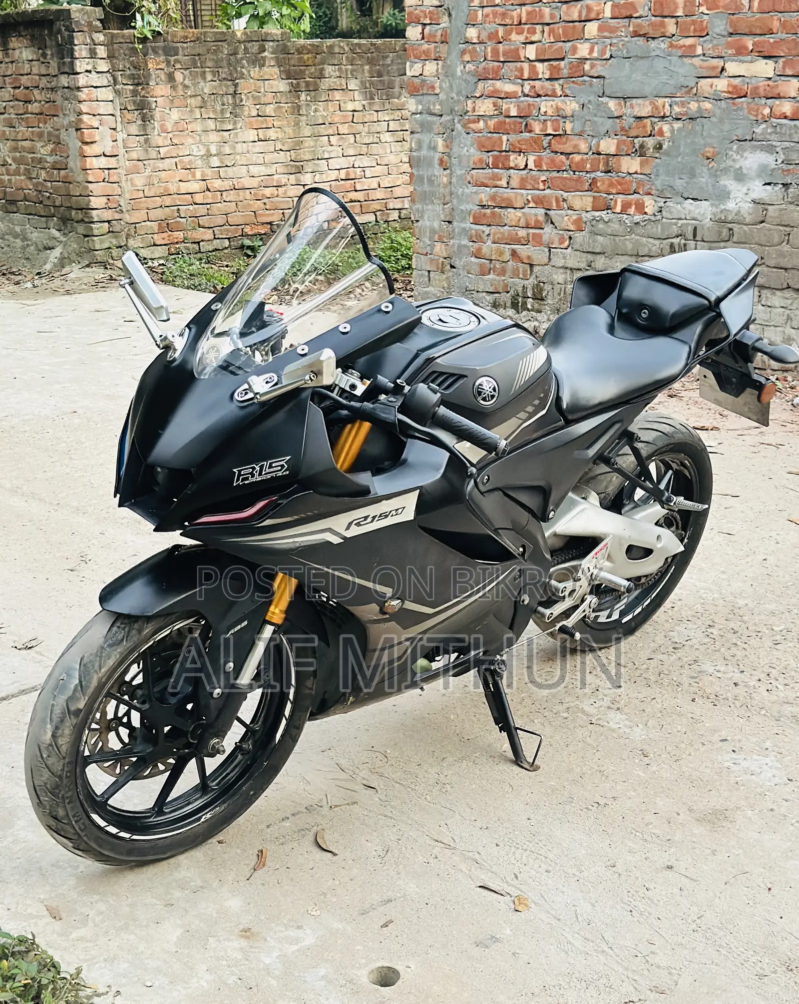 Yamaha R15M 2022 Black