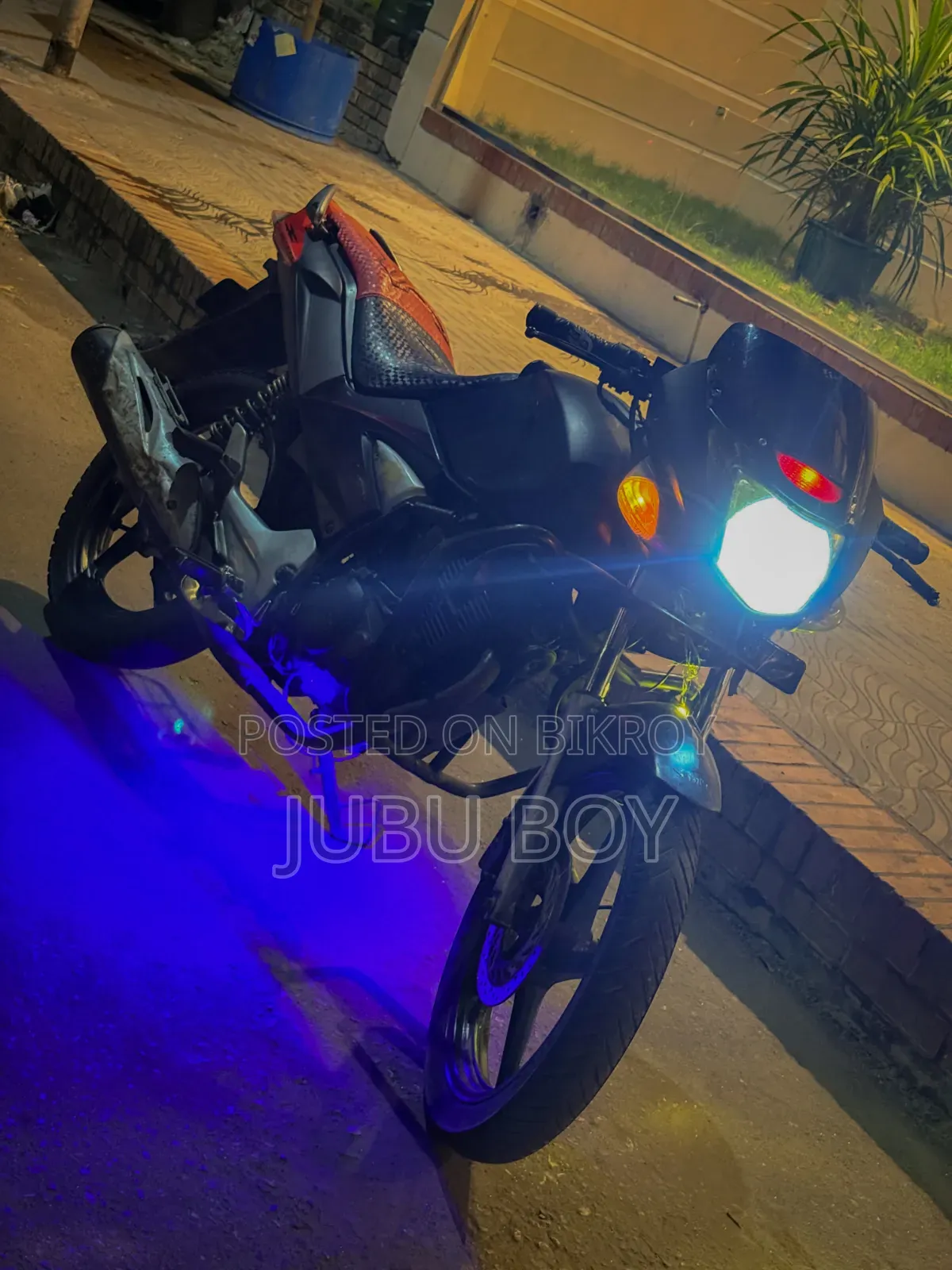 Hero 2011 Black