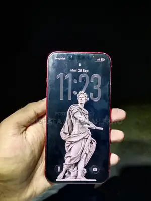 Apple iPhone 13 128 GB Red