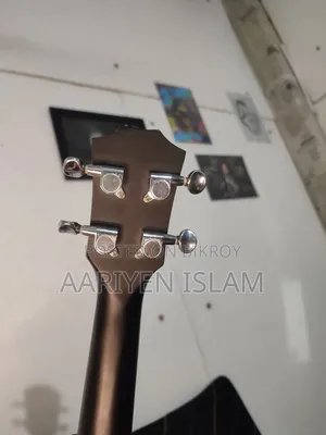 ডটচ ব্রান্ডের ইউকুলেলে