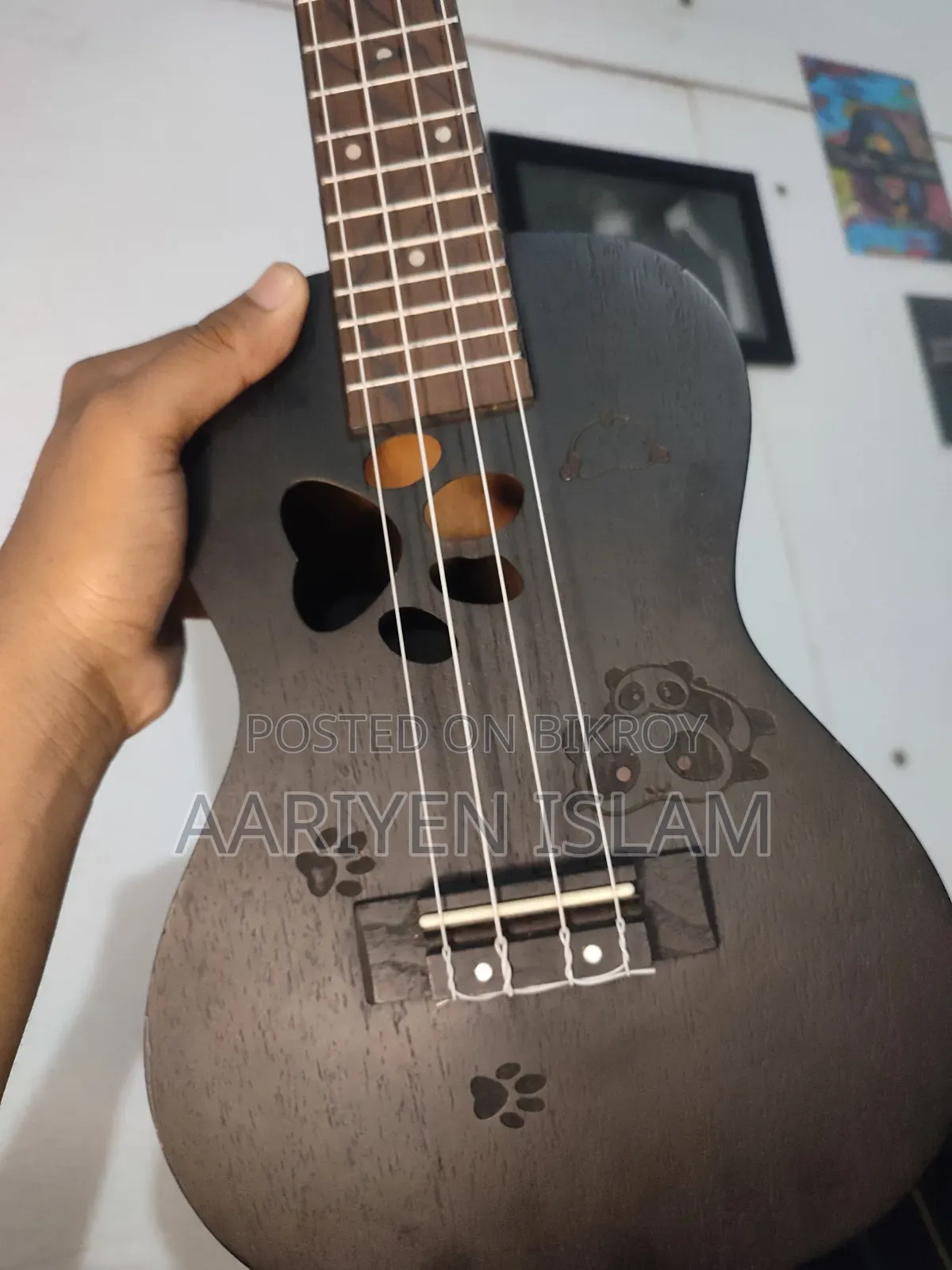 ডটচ ব্রান্ডের ইউকুলেলে