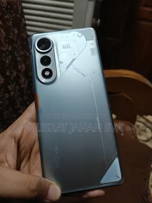 Tecno Pova Curve 256 GB Silver