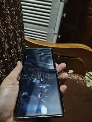 Tecno Pova Curve 256 GB Silver