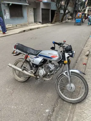 Honda 1988 Silver