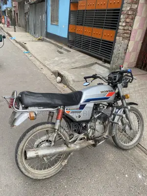 Honda 1988 Silver