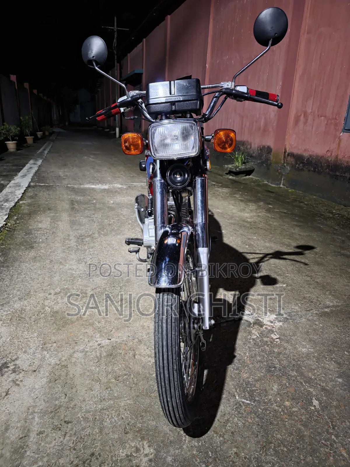 Honda 2004 Red
