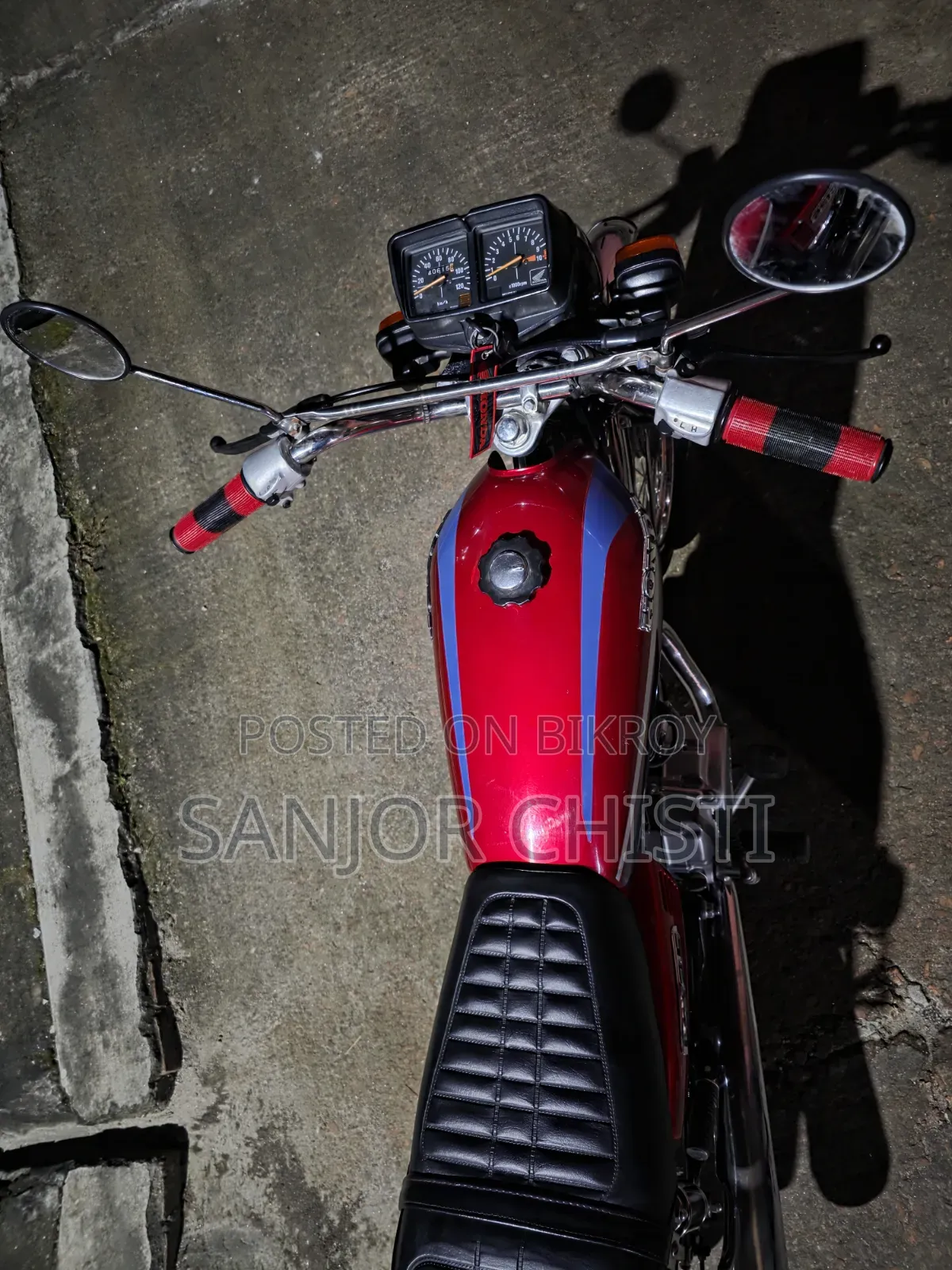 Honda 2004 Red