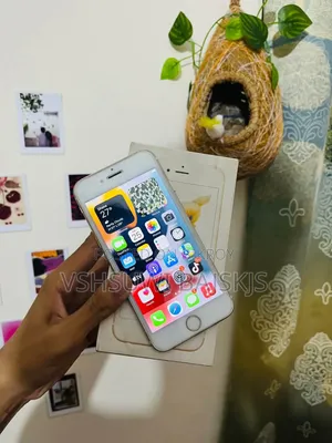 Apple iPhone 6s 64 GB Rose Gold