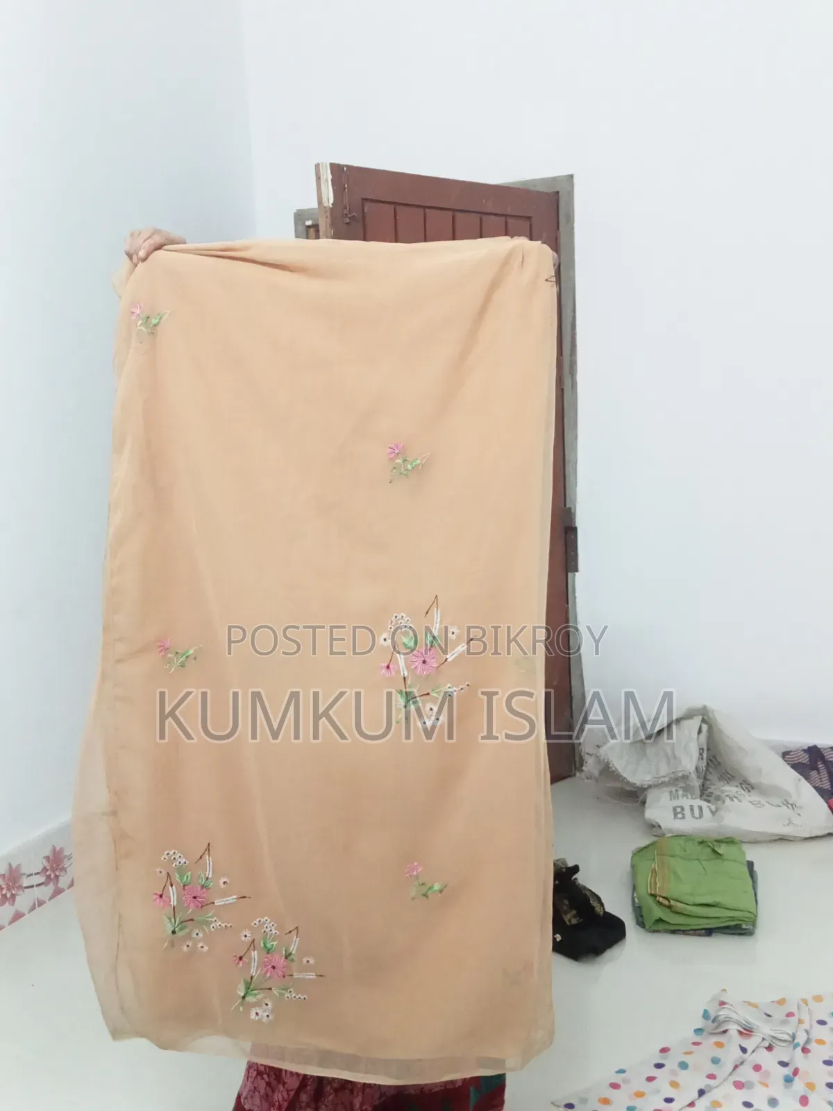 ব্যবহৃত শাড়ি