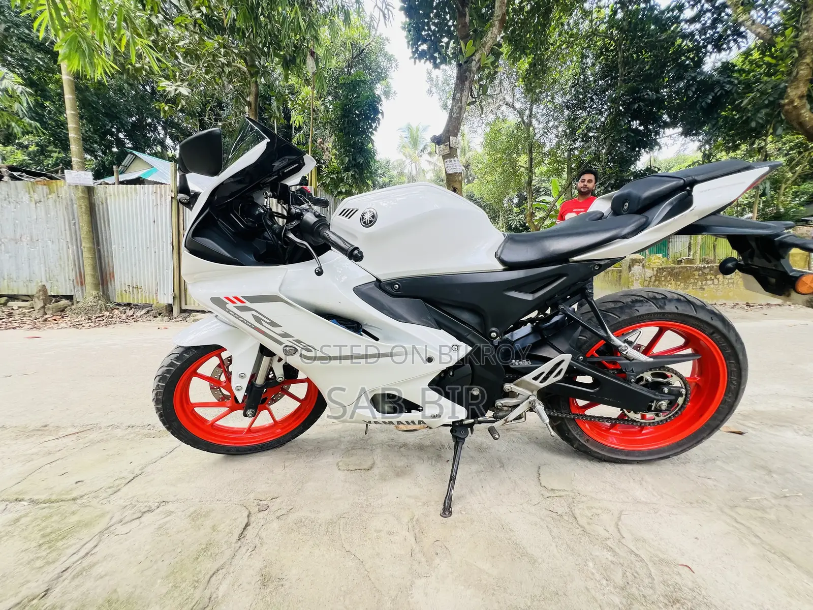 Yamaha R1 2024 White