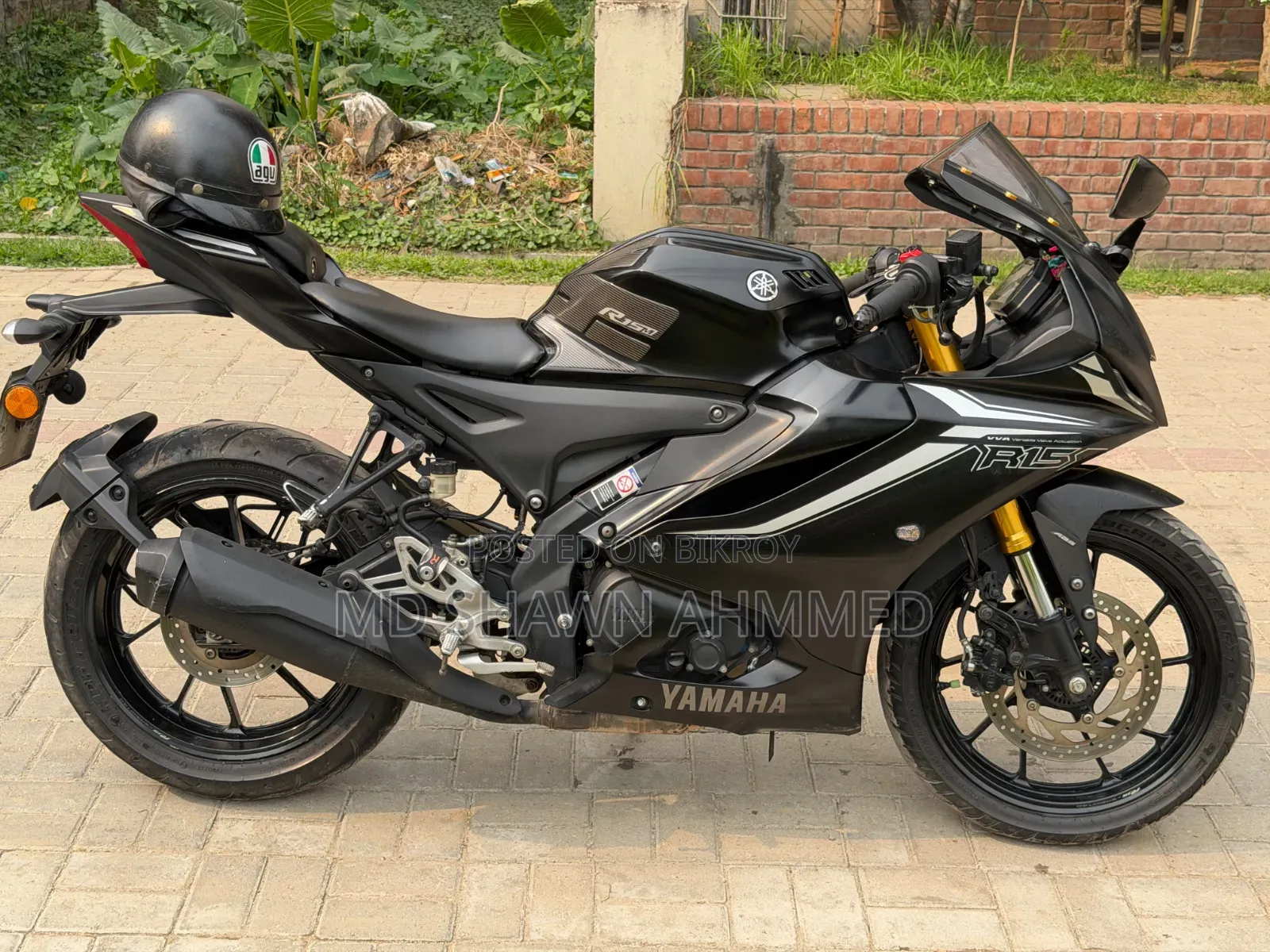 Yamaha 2022 Black
