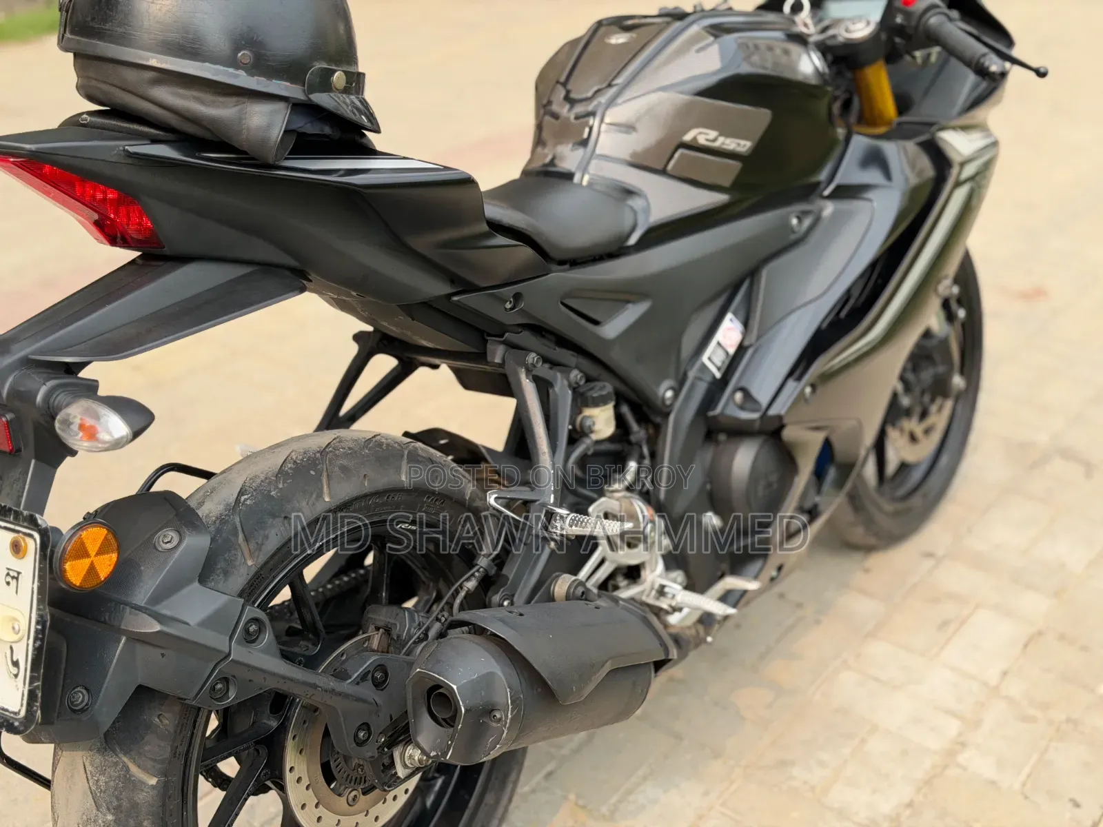 Yamaha 2022 Black