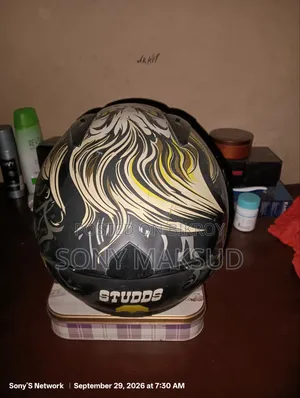 Studds Thunder Helmet