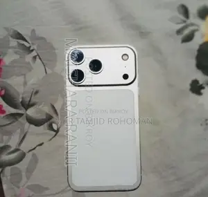 অ্যাপল আইফোন এক্সআর ৬৪ জিবি হোয়াইট