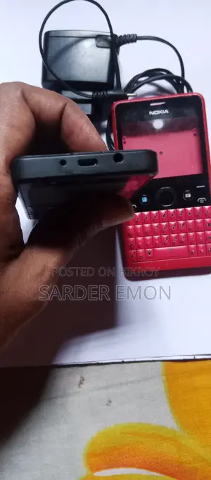 নোকিয়া আশা ২১০ কালো