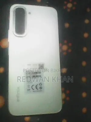 Infinix Hot 70 128 GB White