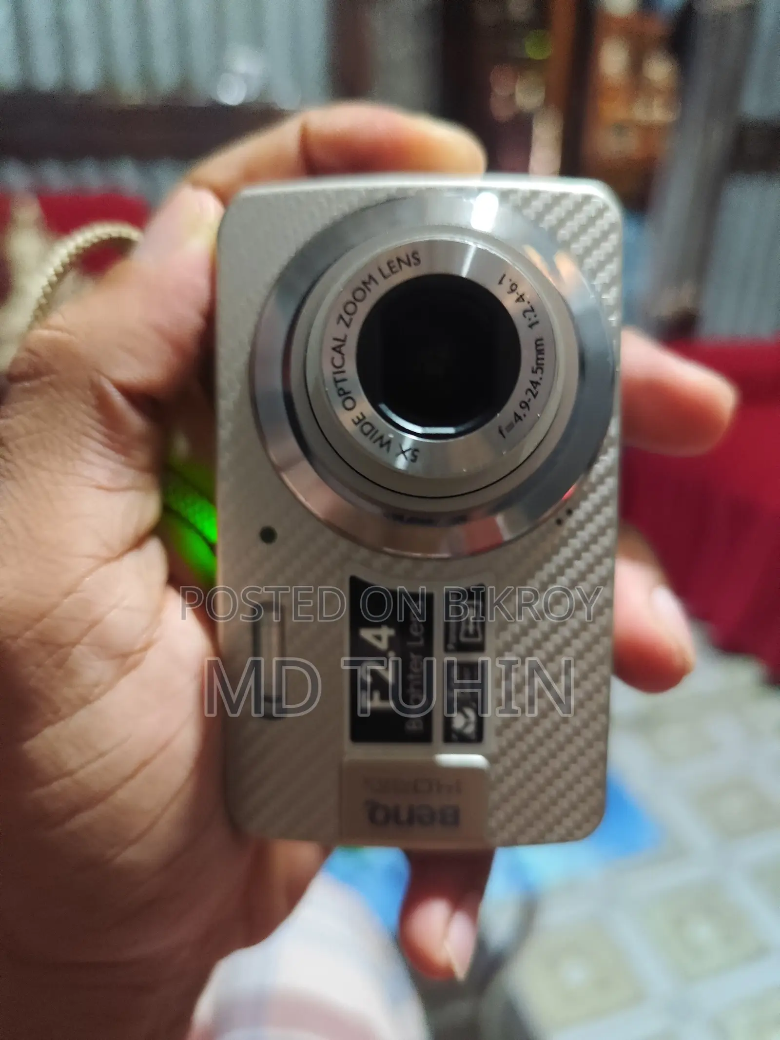 BenQ AE100 14MP Digital Camera