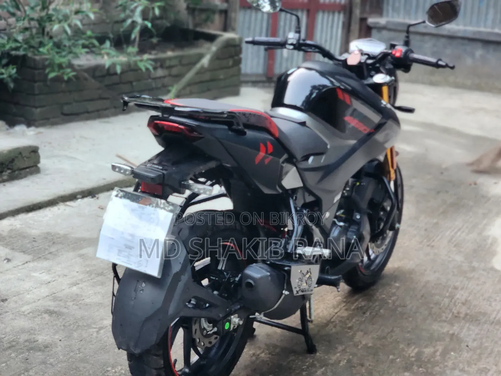 হিরো এক্সট্রিম ১৬০আর ৪ভি ২০২৫ ব্ল্যাক