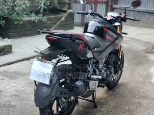 হিরো এক্সট্রিম ১৬০আর ৪ভি ২০২৫ ব্ল্যাক