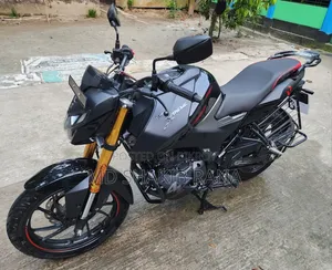 হিরো এক্সট্রিম ১৬০আর ৪ভি ২০২৫ ব্ল্যাক