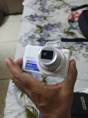 মিন্ট কন্ডিশন স্যামসাং ডব্লিউবি৫০এফ স্মার্ট ডিজিট্যাল ক্যামেরা বিক্রির জন্য