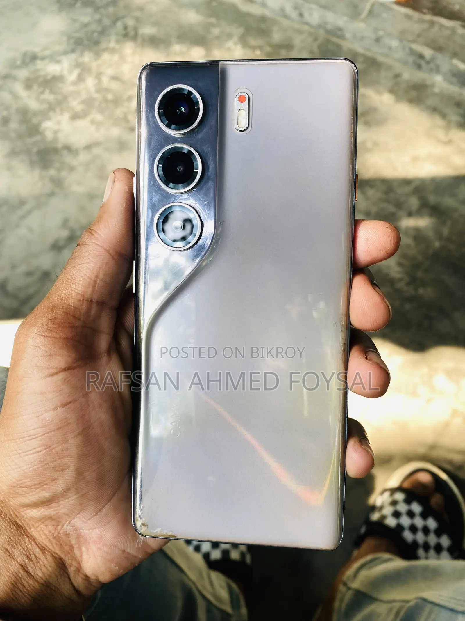 টেকনো ক্যামন ৪০ প্রো ৪জি ২৫৬ জিবি সাদা
