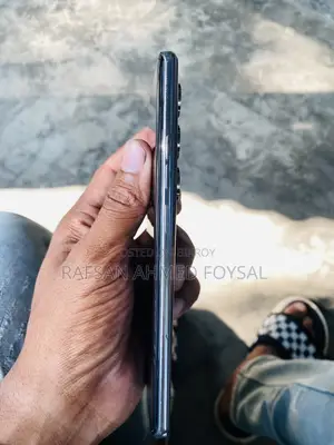 টেকনো ক্যামন ৪০ প্রো ৪জি ২৫৬ জিবি সাদা