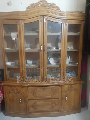 ওয়াল শোকেস