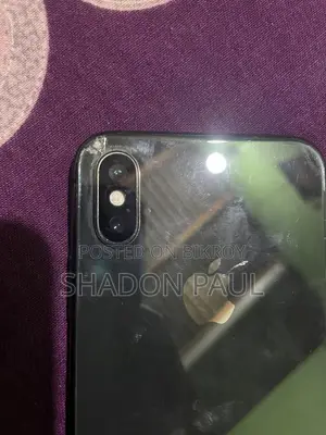 অ্যাপল আইফোন এক্সএস ৬৪ জিবি ব্ল্যাক