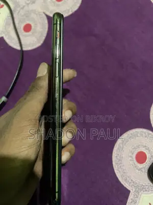 অ্যাপল আইফোন এক্সএস ৬৪ জিবি ব্ল্যাক