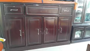 মেহগনি কাঠের ওয়ারড্রোব