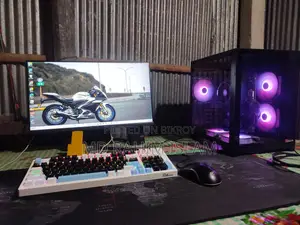 Desktop Computer 16GB AMD Ryzen 5 SSD 256GB