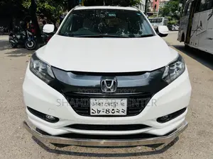 Honda Vezel 1.5 2WD 2015 Pearl