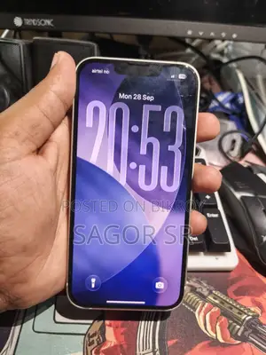 অ্যাপল আইফোন ১৩ ১২৮ জিবি হোয়াইট