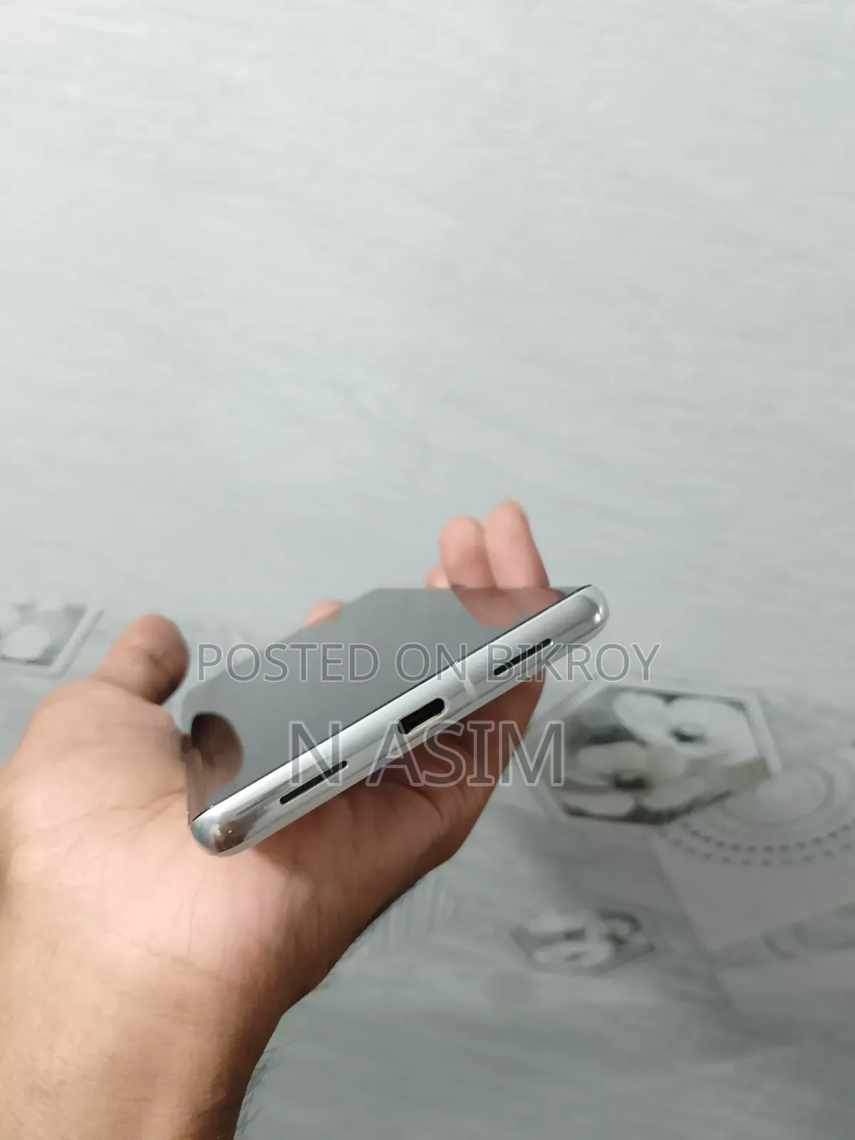 নতুন গুগল পিক্সেল ৭ প্রো ১২৮ জিবি সাদা