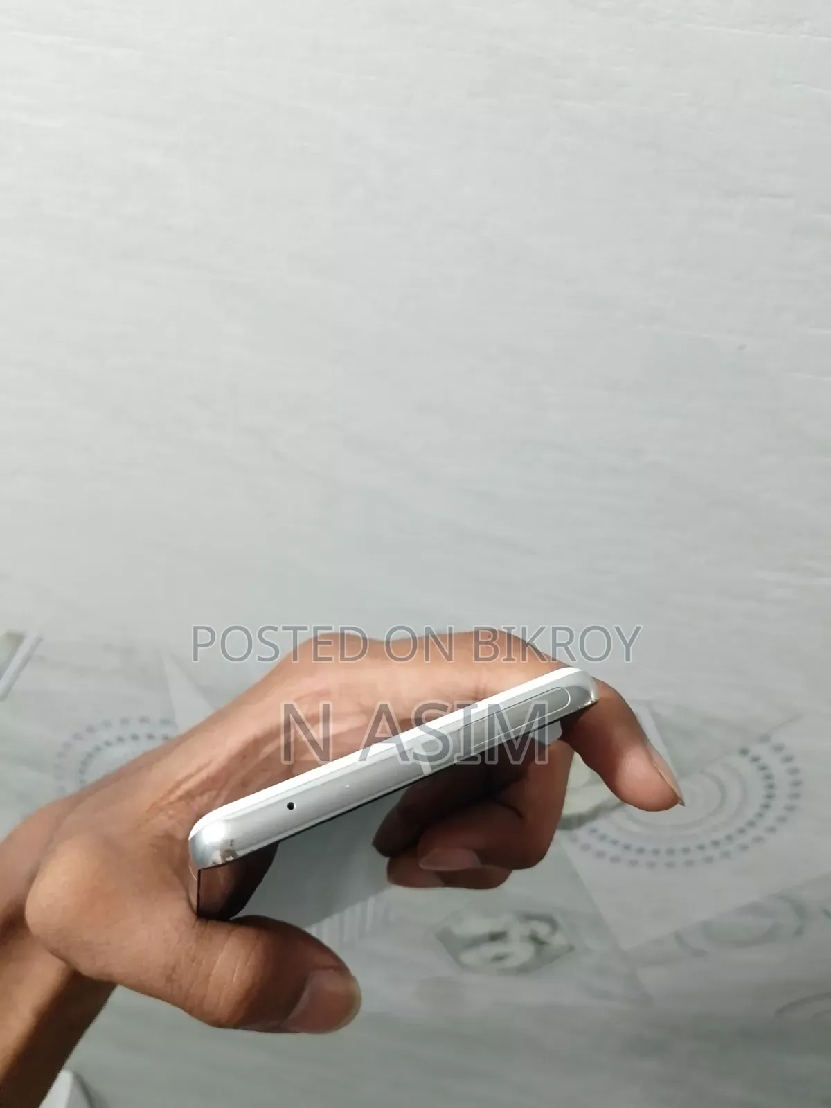 নতুন গুগল পিক্সেল ৭ প্রো ১২৮ জিবি সাদা